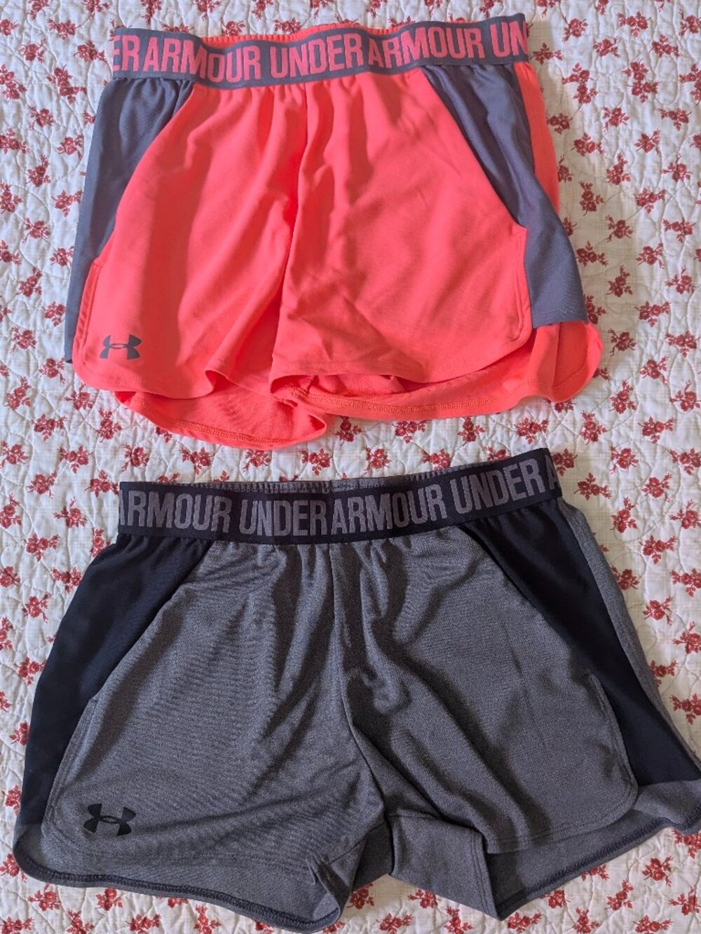 Under Armour Shorts Set of 2 Womens Small Running Heatgear Pockets